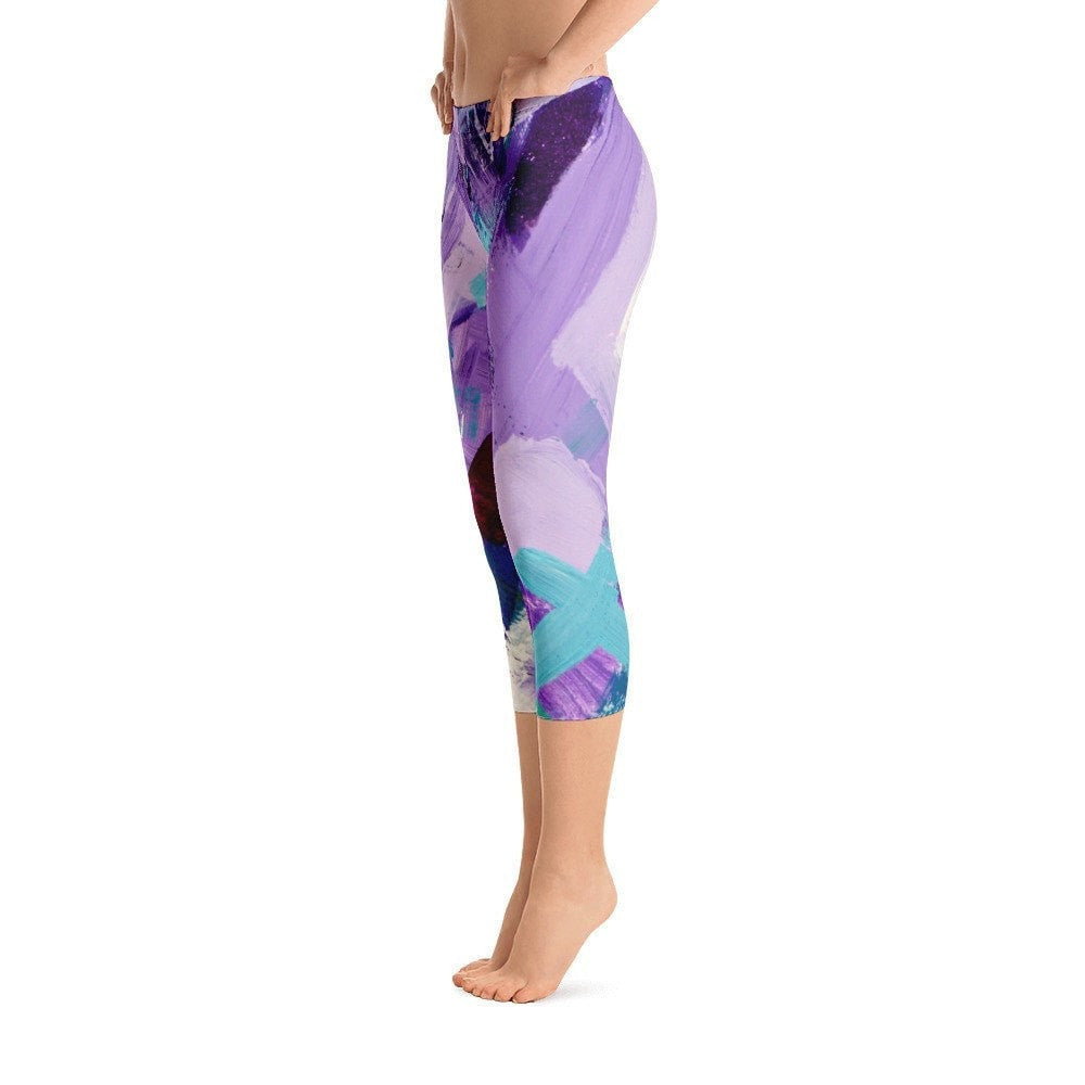 Hey You Good? Capri Leggings Abstract Deep