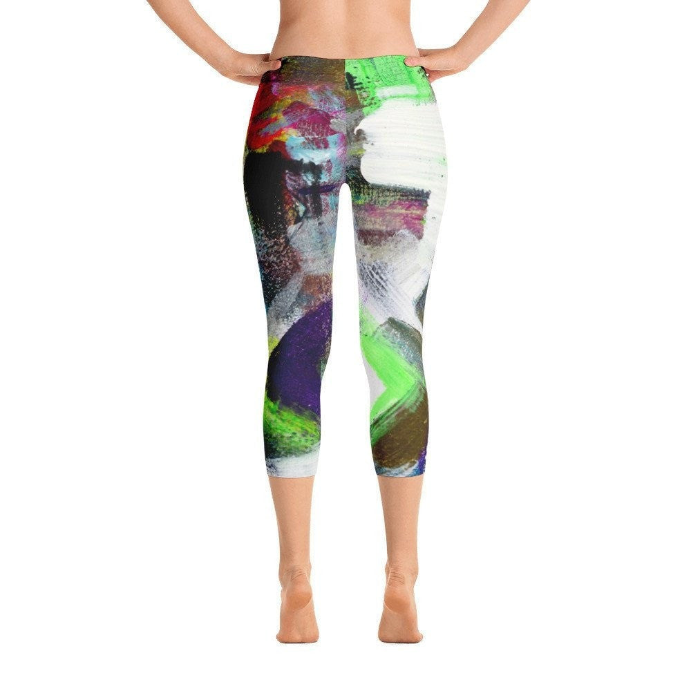 Please Stay. Capri Leggings Abstract Deep