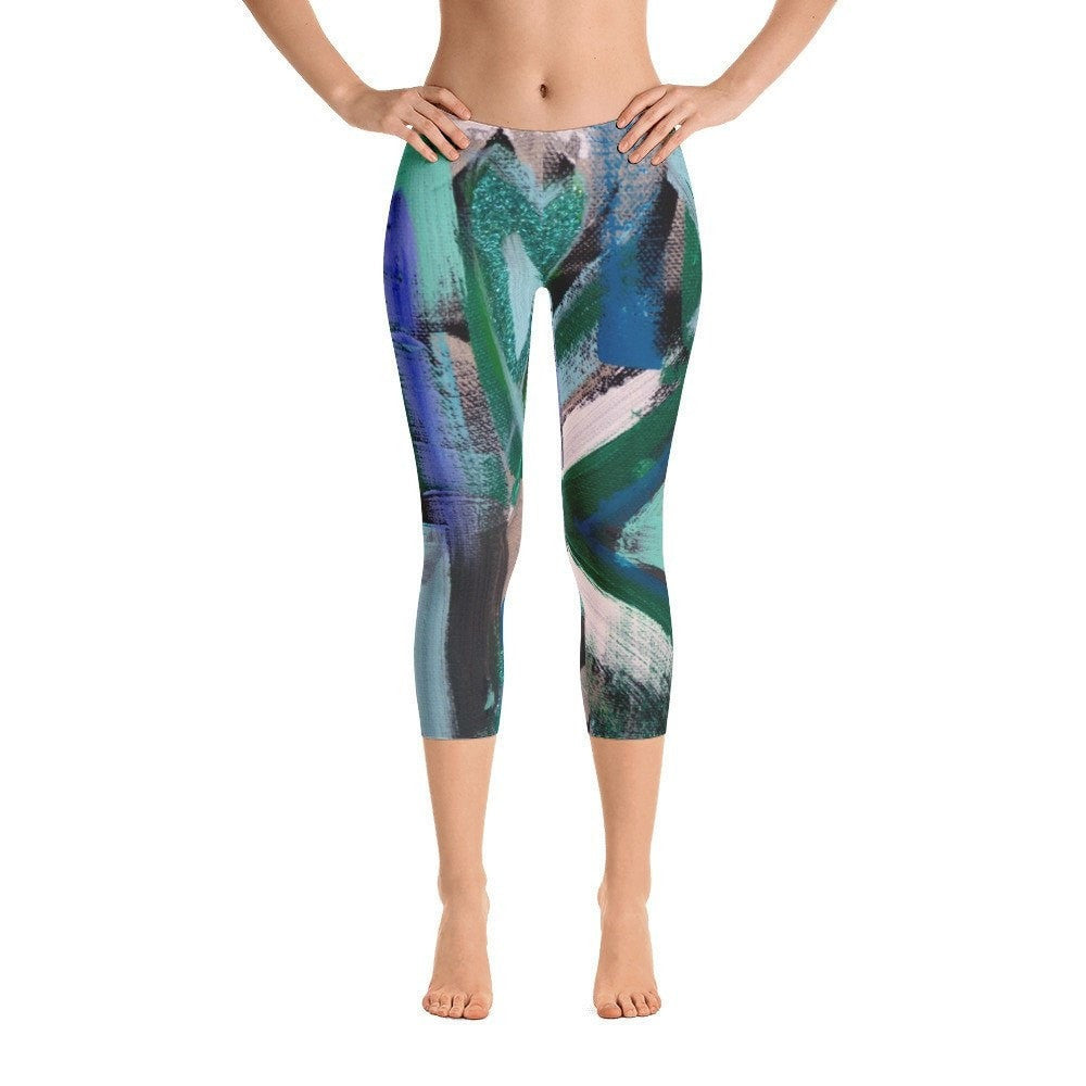 Right Is Right. Capri Leggings Abstract Deep