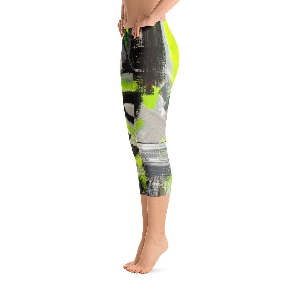 Stay In The Fight. Capri Leggings Abstract Deep